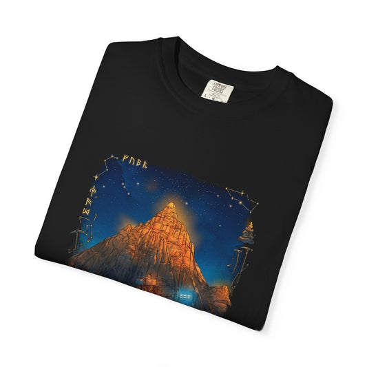 Mount Kami Never Climbed Before – Cairn Game Aava Dynamic Climb Premium T-Shirt